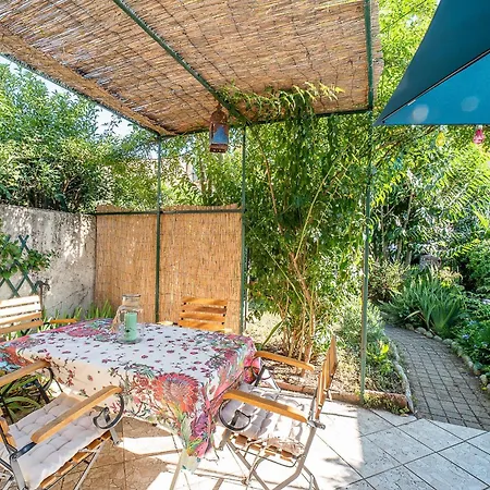 La Cerisaie - Maisonnette Climatisee *